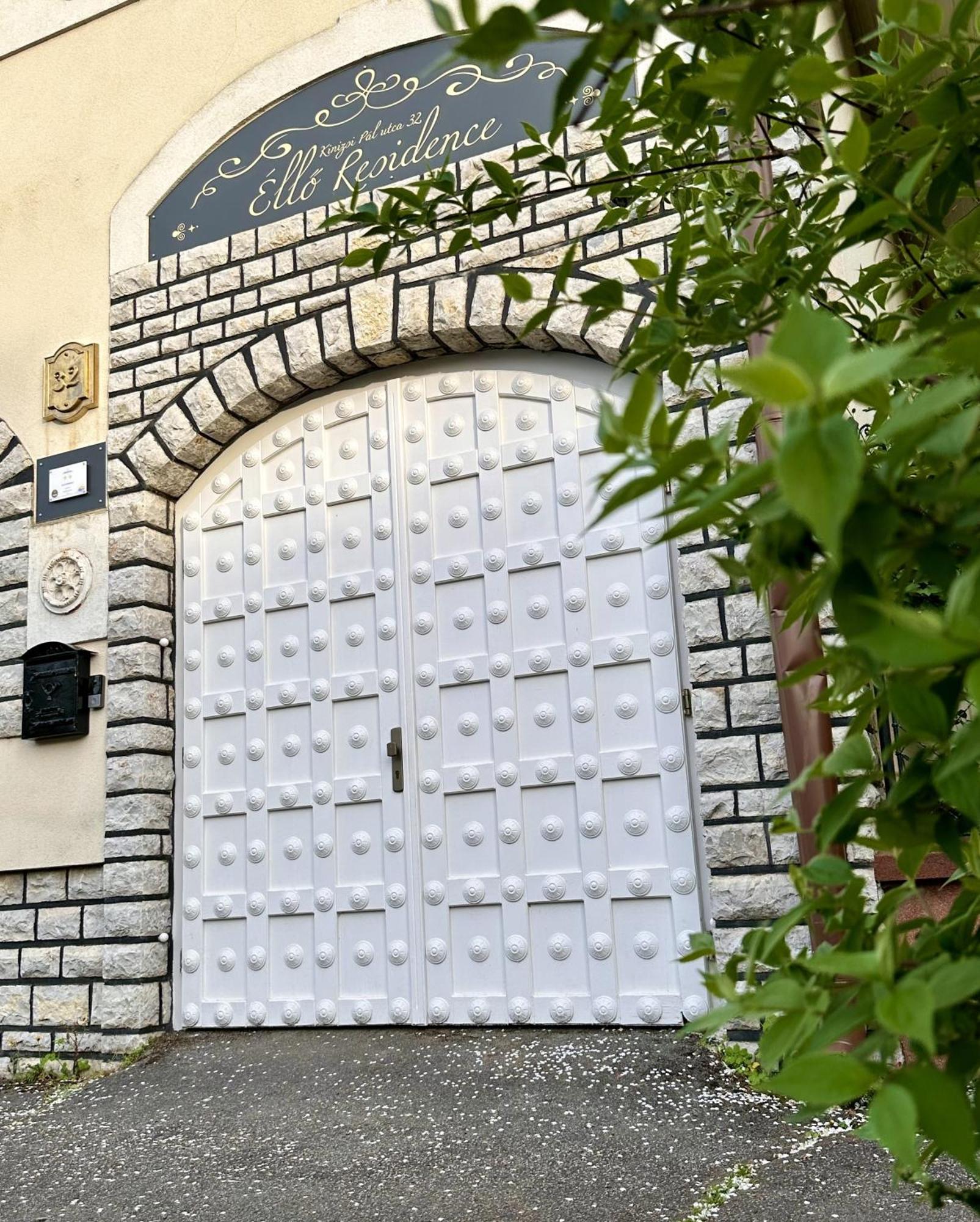 Ello Residence Veszprém Εξωτερικό φωτογραφία